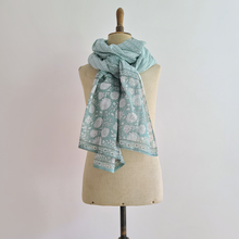 Load image into Gallery viewer, Cotton scarf and beach sarong - green