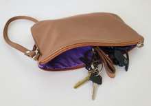 Load image into Gallery viewer, Brown leather pouch